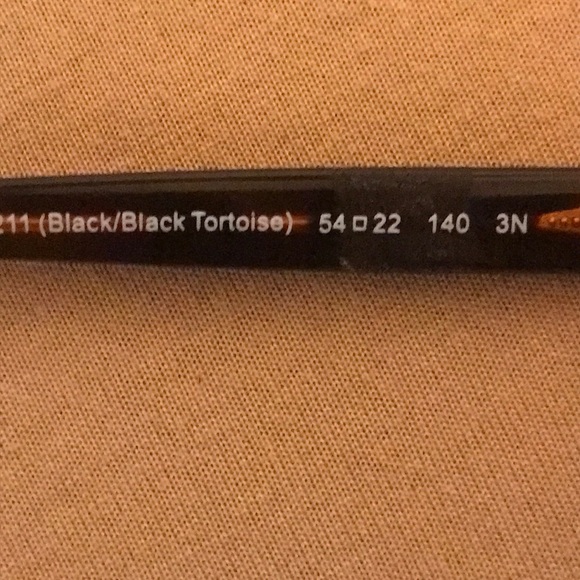 COACH women’s TORTOISE frame designer Eyewear NWT - Picture 7 of 7